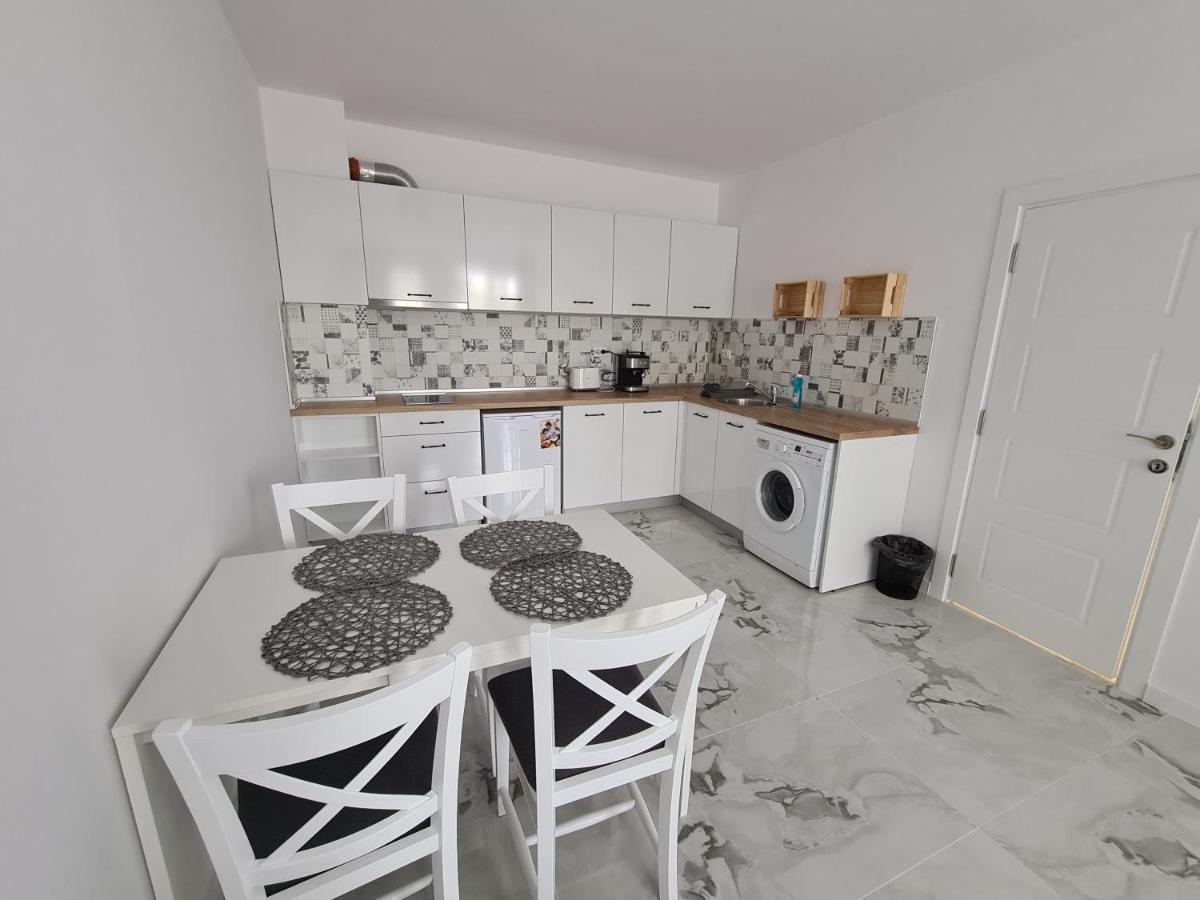 Dolphin Beach Apart אובזור מראה חיצוני תמונה