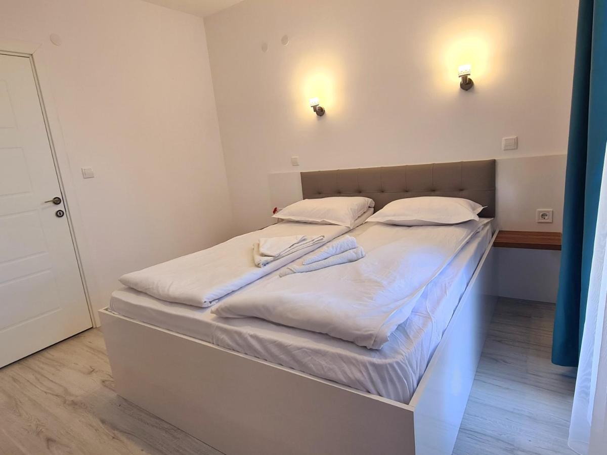 Dolphin Beach Apart אובזור מראה חיצוני תמונה